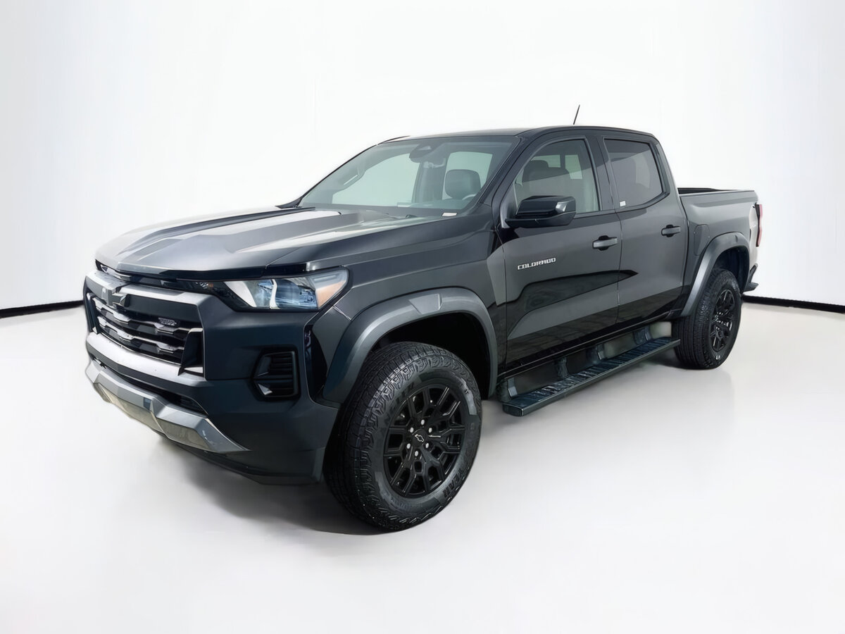 Открыть фотографии: Chevrolet Colorado III