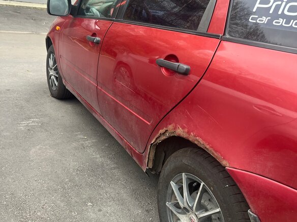 2010 Lada (ВАЗ) Kalina I, красный, 150000 рублей - вид 3
