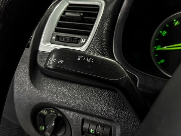 2008 Skoda Fabia II, золотистый - вид 10
