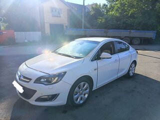 2014 Opel Astra J Рестайлинг, белый, 930000 рублей, вид 3