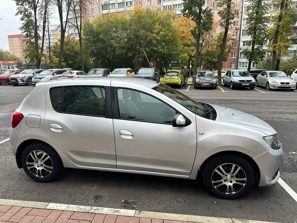 2015 Renault Sandero II, серебристый, 590000 рублей - вид 23