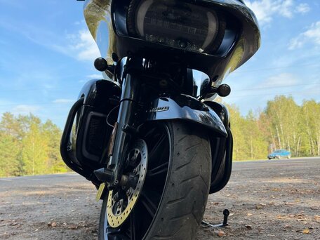 2022 Harley-Davidson Road Glide, чёрный, 1710000 рублей, вид 4