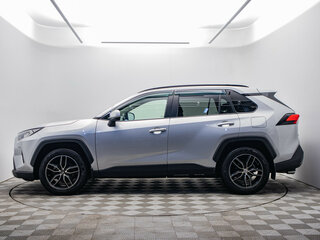 2021 Toyota RAV4 V (XA50), серебристый, 3080000 рублей, вид 2