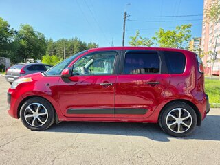 2011 Citroen C3 Picasso I, красный, 555000 рублей, вид 5