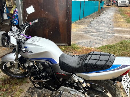 1999 Honda CB 400 Super Four, серебристый, 299000 рублей, вид 3