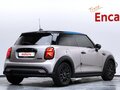 2021 Mini Hatch Cooper III (F55/F56) Рестайлинг 2, серебристый, 1660000 рублей - вид 1