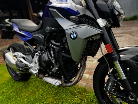 2021 BMW F 900 R, синий, 750000 рублей, вид 4