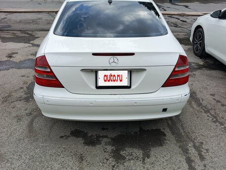 2005 Mercedes-Benz E-Класс 350 III (W211, S211), белый, 1000000 рублей, вид 3