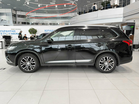 2016 Mitsubishi Outlander III Рестайлинг 2, чёрный - вид 9