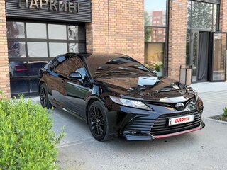 2021 Toyota Camry VIII (XV70) Рестайлинг, чёрный, 4650000 рублей, вид 3