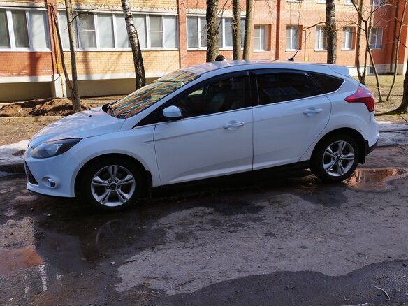 2011 Ford Focus III, белый, 540000 рублей - вид 2