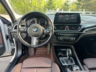 2022 BMW 1 серии 120i III (F52) Рестайлинг, белый, 1783500 рублей, вид 5