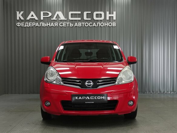 2009 Nissan Note I Рестайлинг, красный - вид 2
