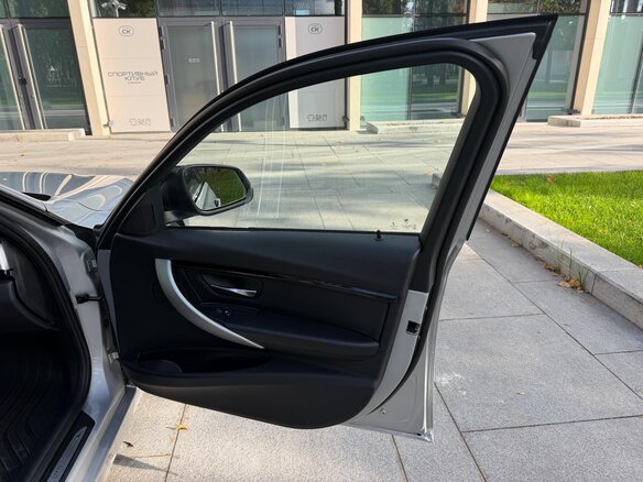 2016 BMW 3 серии 330i VI (F3x) Рестайлинг, серебристый - вид 15