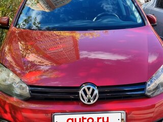 2010 Volkswagen Golf VI, пурпурный, 2100000 рублей, вид 2