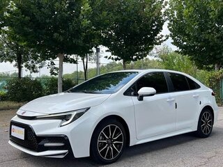 2023 Toyota Corolla Sporty XII (E210) Рестайлинг, белый, 1680000 рублей, вид 1