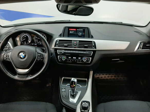2018 BMW 1 серии 118i II (F20/F21) Рестайлинг 2, белый, 1539000 рублей - вид 8