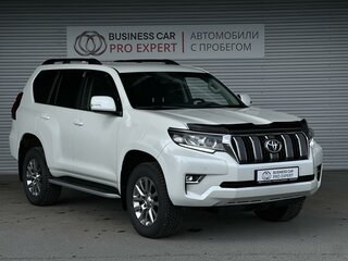 2020 Toyota Land Cruiser Prado 150 Series Рестайлинг 3, белый, 7745000 рублей, вид 3