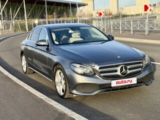 2017 Mercedes-Benz E-Класс 400 V (W213, S213, C238), серый, 2790000 рублей, вид 2