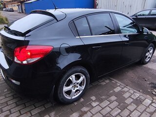 2013 Chevrolet Cruze I Рестайлинг, чёрный, 750000 рублей, вид 4
