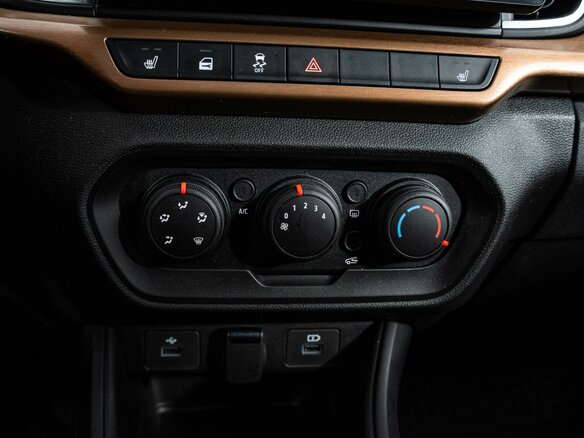 2026 Lada (ВАЗ) Iskra SW Cross, белый, 1588000 рублей - вид 13