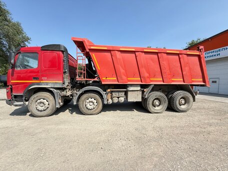 2011 Volvo FMX, красный, 4800000 рублей, вид 4