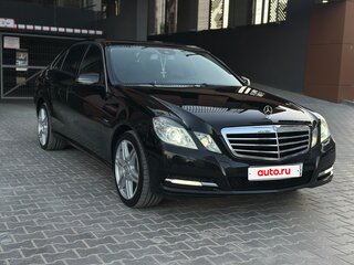 2010 Mercedes-Benz E-Класс 200 5G-Tronic IV (W212, S212, C207), чёрный, 1250000 рублей, вид 3