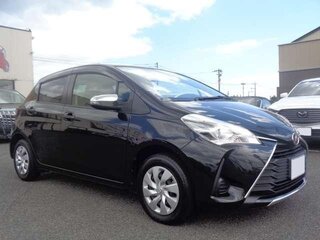 2019 Toyota Vitz III (XP130) Рестайлинг, чёрный, 860000 рублей, вид 1