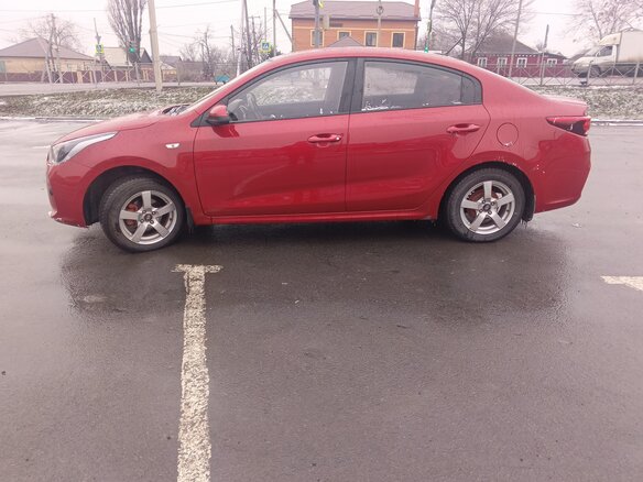 2017 Kia Rio IV, красный, 1250000 рублей - вид 5