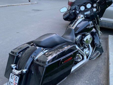 2011 Harley-Davidson Street Glide, чёрный, 750000 рублей, вид 5