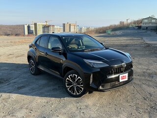 2021 Toyota Yaris Cross I, чёрный, 2230000 рублей, вид 3