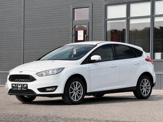 2015 Ford Focus III Рестайлинг, белый, 880000 рублей, вид 4