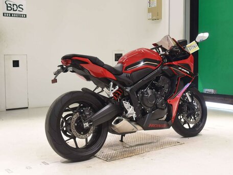 2023 Honda CBR 650R, красный, 977000 рублей, вид 5
