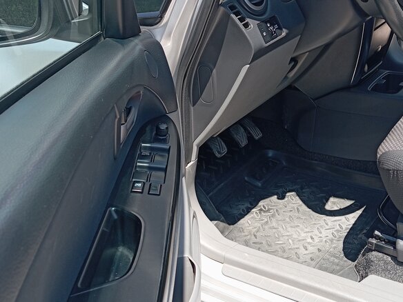 2008 Suzuki SX4 I (Classic), серебристый, 760000 рублей - вид 27