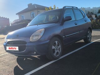 1998 Daihatsu Sirion I (M1), синий, 350000 рублей, вид 1