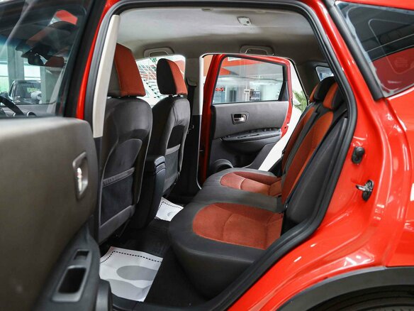 2008 Nissan Qashqai I, красный, 605000 рублей - вид 5