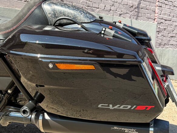 2024 Harley-Davidson CVO Road Glide ST, чёрный, 4700000 рублей - вид 12