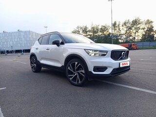 2021 Volvo XC40 I, белый, 3300000 рублей, вид 3