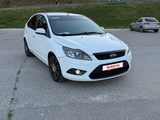 2011 Ford Focus II Рестайлинг, белый, 550000 рублей, вид 2