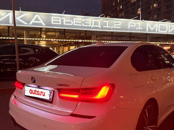 2022 BMW 3 серии 320i VII (G2x), белый, 4500000 рублей - вид 5