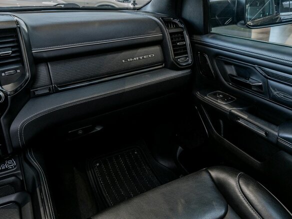2023 Ram 1500 Crew Cab eTorque V, чёрный, 9500000 рублей - вид 18
