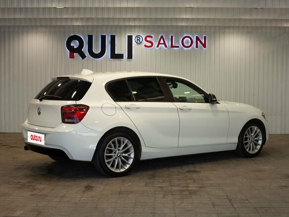 2012 BMW 1 серии 118i II (F20/F21), белый, 1295000 рублей - вид 11