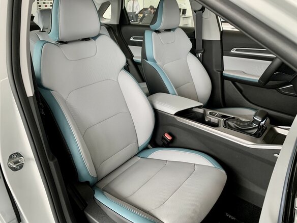2023 Geely Emgrand II, белый, 2489990 рублей - вид 17