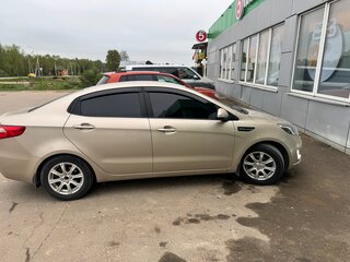 2012 Kia Rio 5-speed III, бежевый, 950000 рублей, вид 2