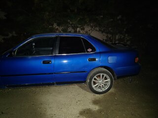 1995 Toyota Camry III (XV10), синий, 240000 рублей, вид 2