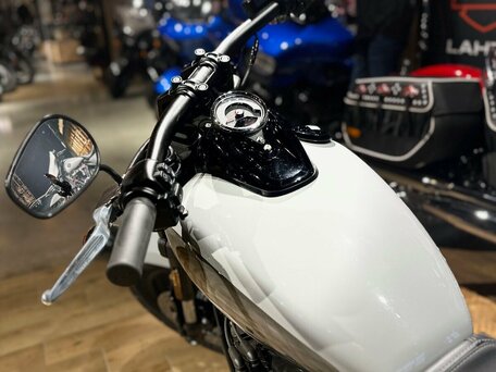 2024 Harley-Davidson Fat Bob, серый, 3450000 рублей, вид 3