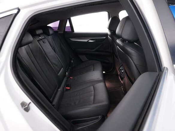 2015 BMW X6 30d II (F16), белый, 2899654 рублей - вид 6