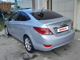 2012 Hyundai Solaris I, серебристый, 820000 рублей, вид 5