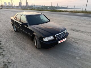 1999 Mercedes-Benz C-Класс 240 I (W202) Рестайлинг, синий, 450000 рублей, вид 2