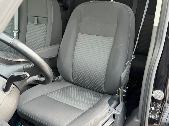 2019 Ford Transit, чёрный, 3950000 рублей - вид 15